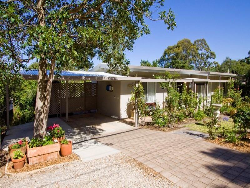 4 HUDSON AVENUE, ROSTREVOR, 5073