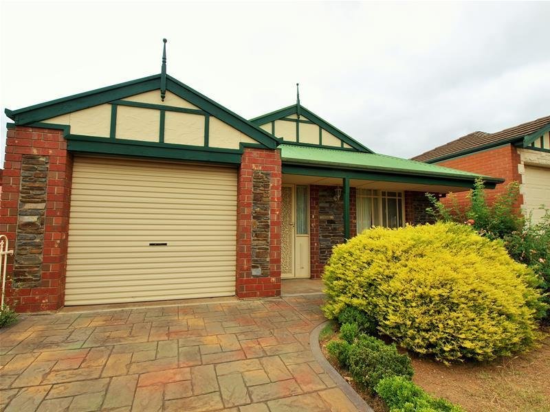 9 LAKE MAGENTA COURT, GREENWITH, 5125