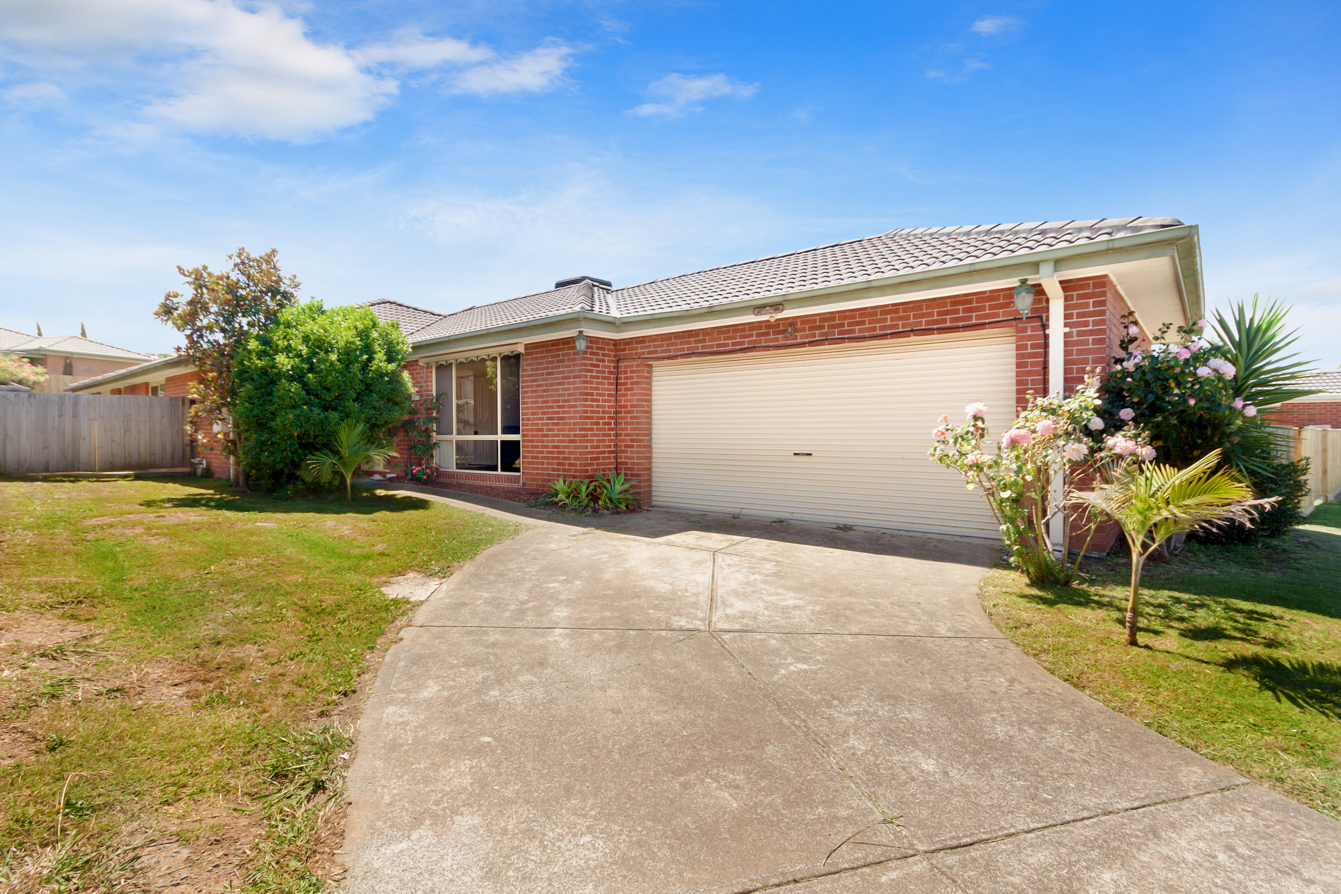 51 EARLSFIELD DRIVE, BERWICK, 3806