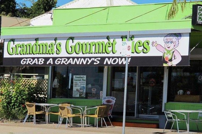 114 DOWNS STREET, NORTH IPSWICH, 4305
