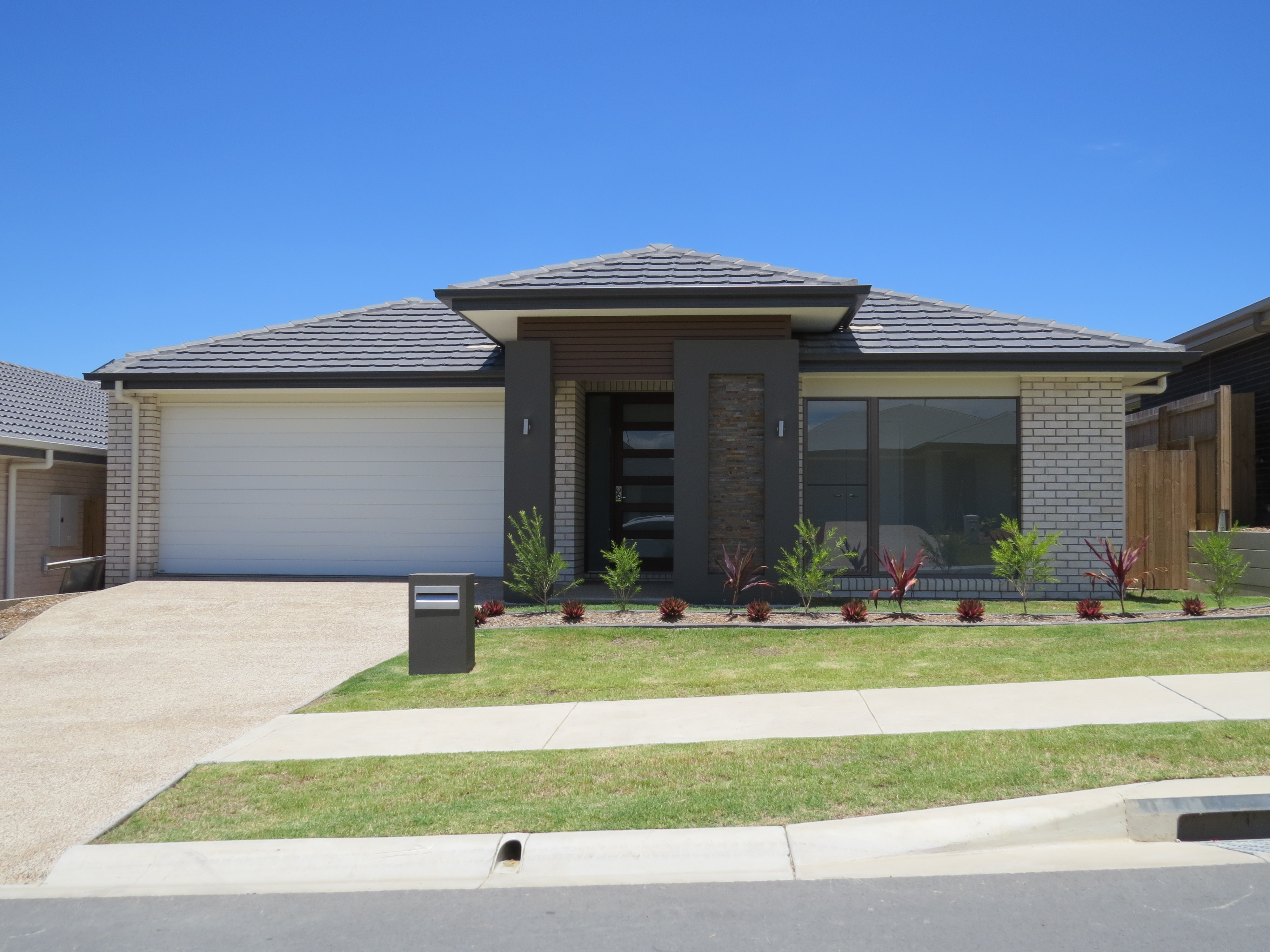 41 GREENSTONE STREET, YARRABILBA, 4207