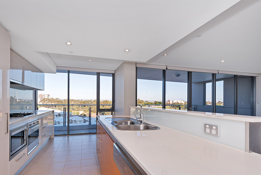 706/2 OLDFIELD STREET, BURSWOOD, 6100