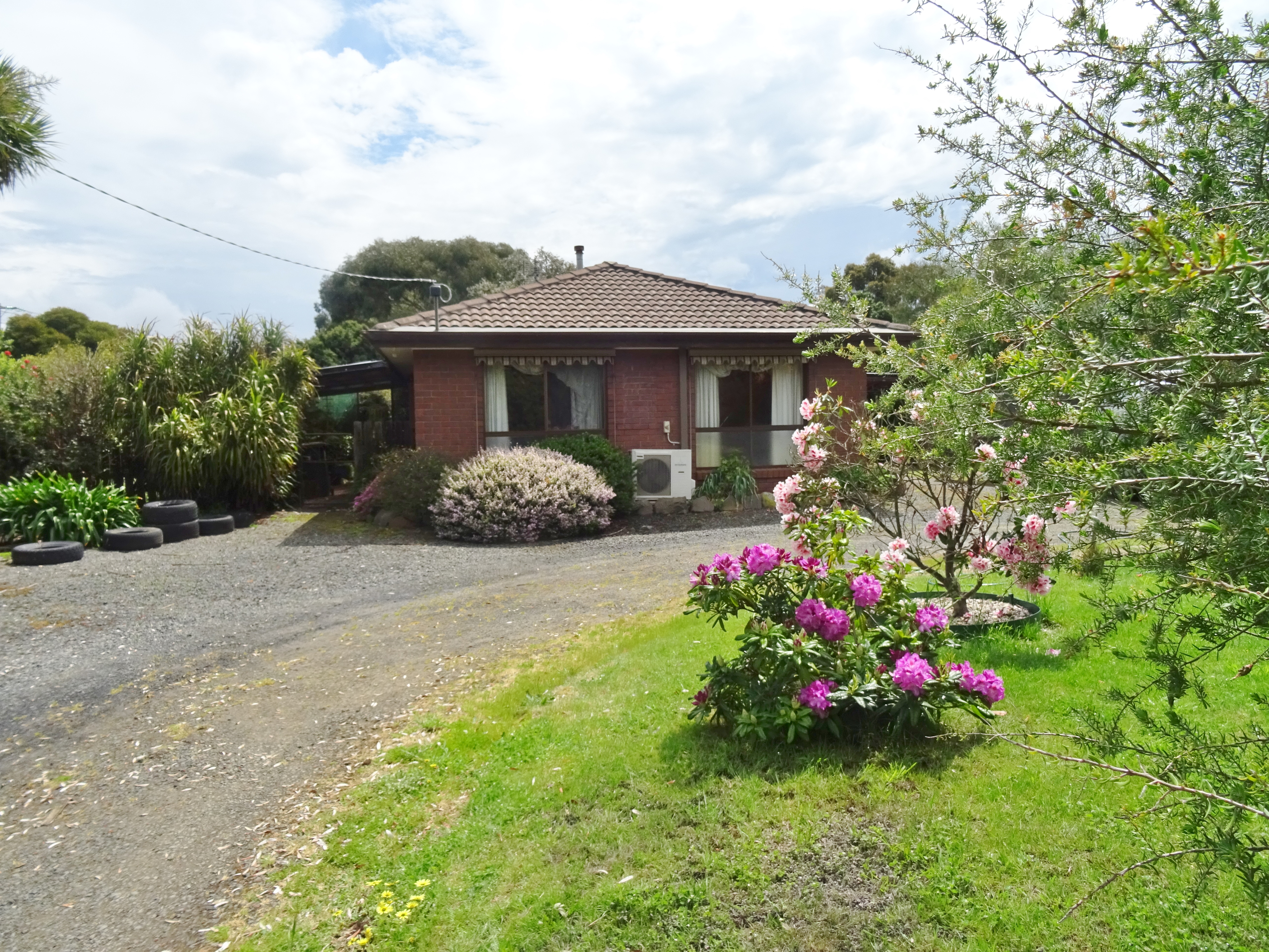 42 TENNIS COURT ROAD, WARRENHEIP, 3352