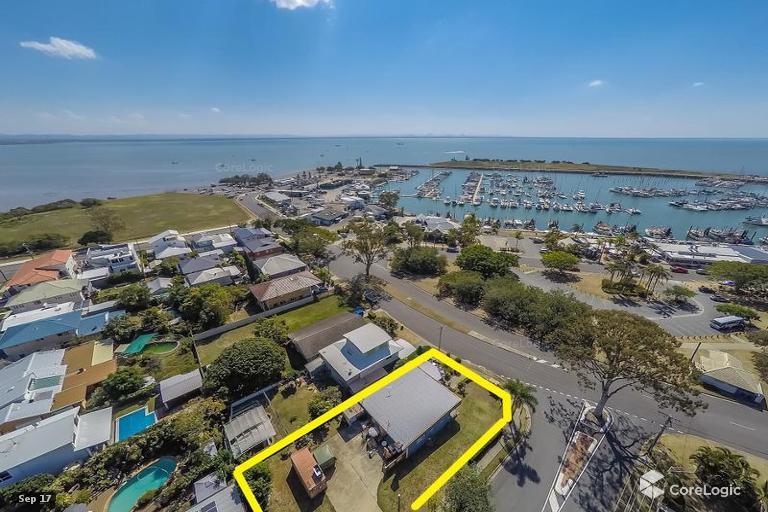 13 THURECHT PARADE, SCARBOROUGH, 4020