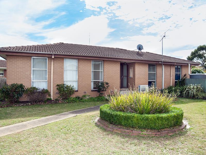 12 QUIGLEY STREET, HAMILTON, 3300