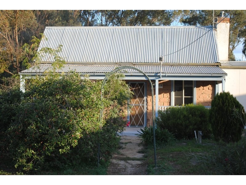 32 TULLAROOP ROAD, MARYBOROUGH, 3465