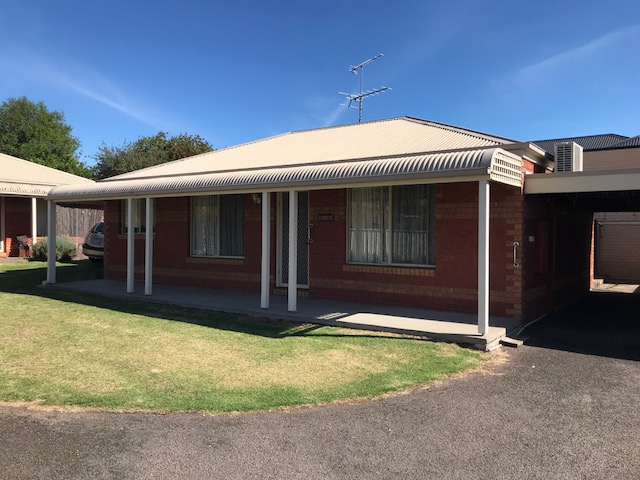 2/16 EVERSLEY STREET, HAMILTON, 3300