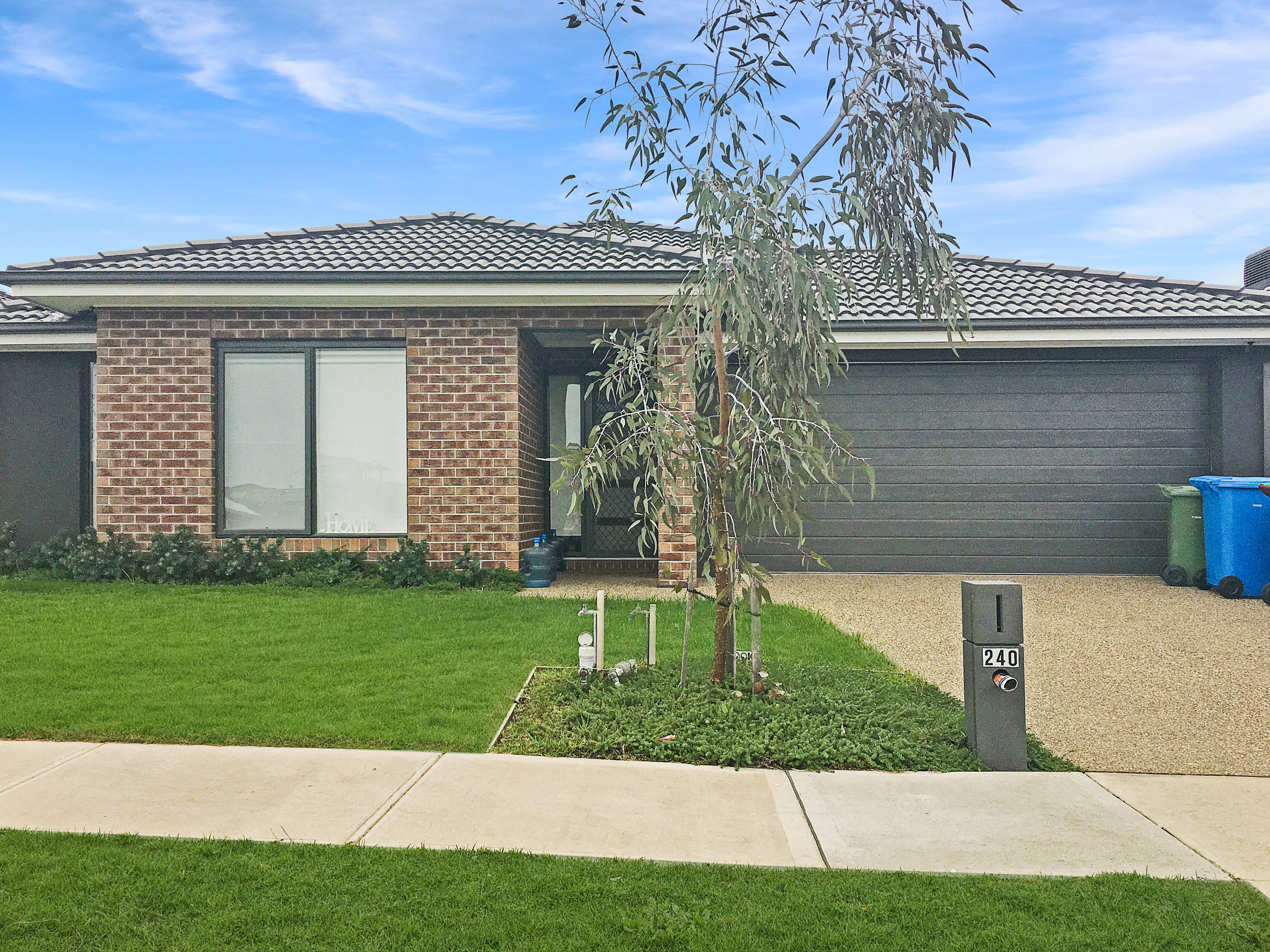 240 ALISMA BOULEVARD, CRANBOURNE NORTH, 3977