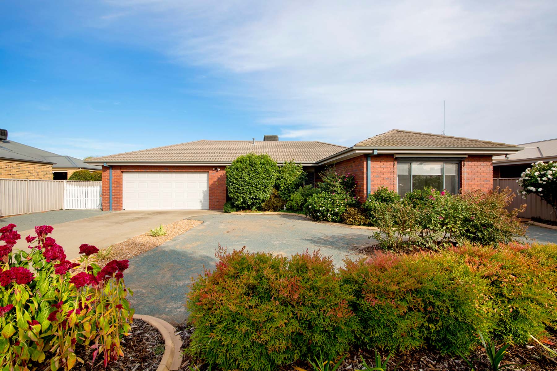 5 KATHRYN CRESCENT, YARRAWONGA, 3730