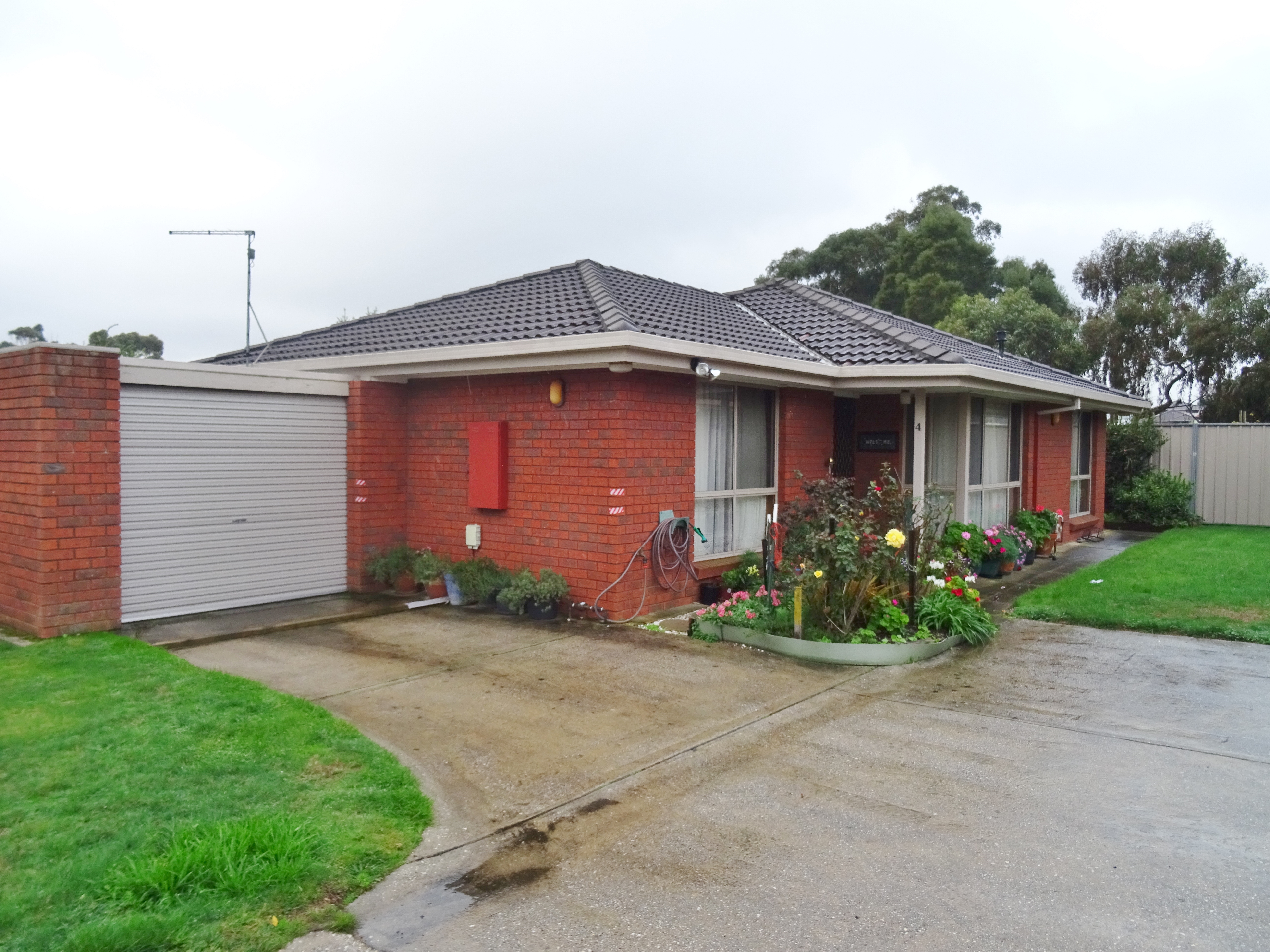 4/14 CANTERBURY STREET, BROWN HILL, 3350