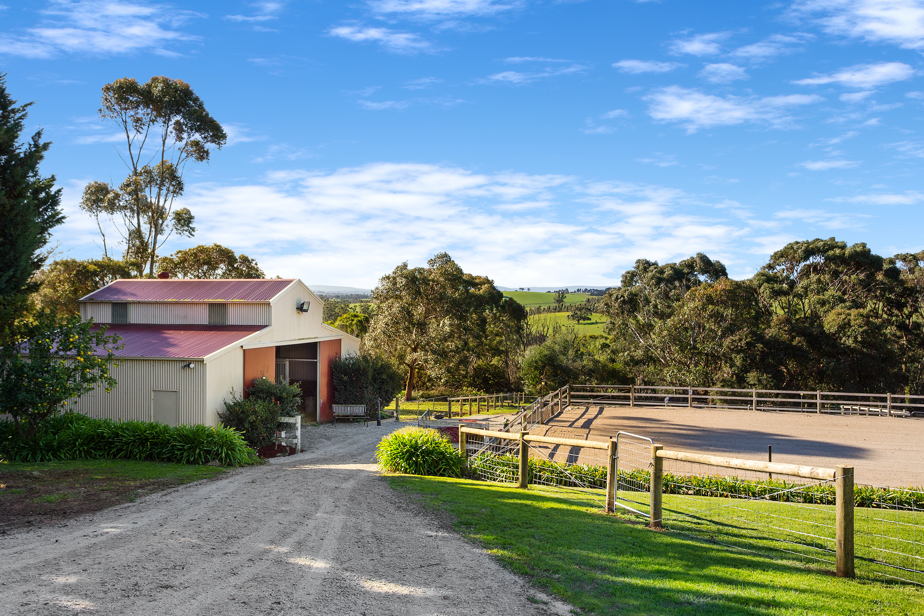 18 GREENLAND DRIVE, DROUIN, 3818