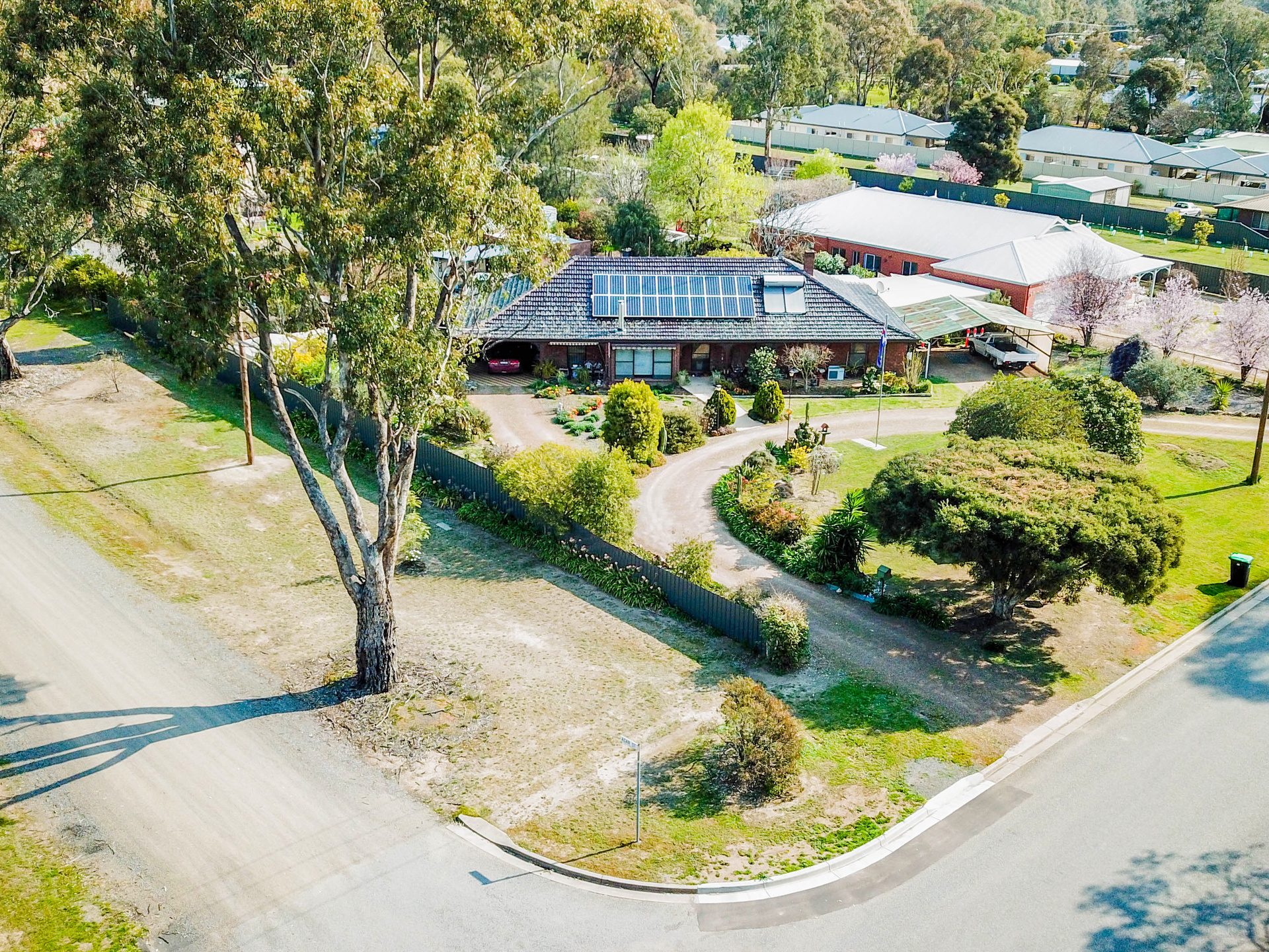 49 SHIFFNER STREET, VIOLET TOWN, 3669