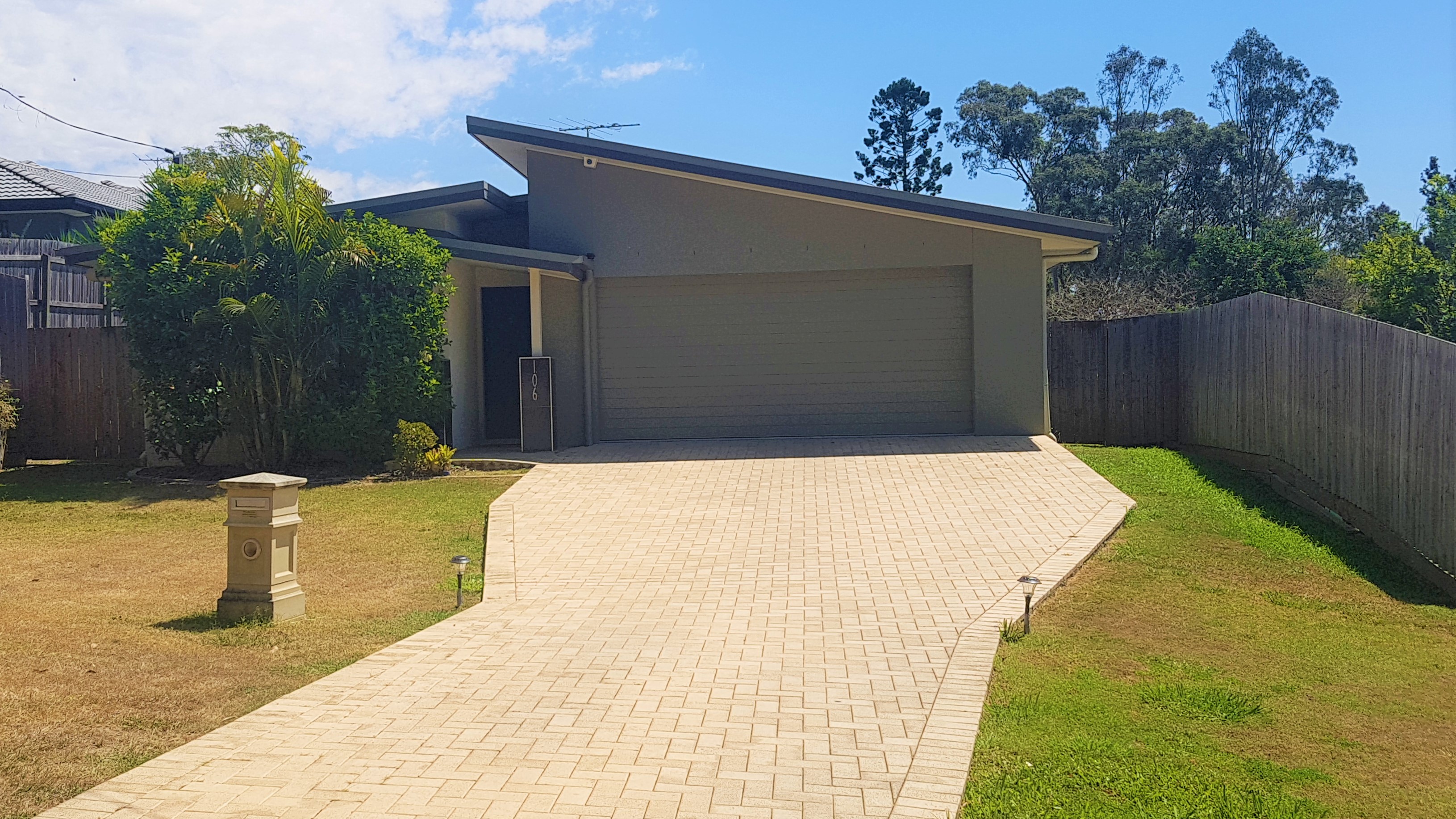 106  BARCLAY STREET, BUNDAMBA, 4304