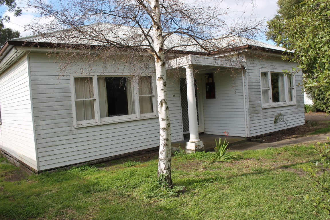 28 MCLEOD STREET, COLERAINE, 3315