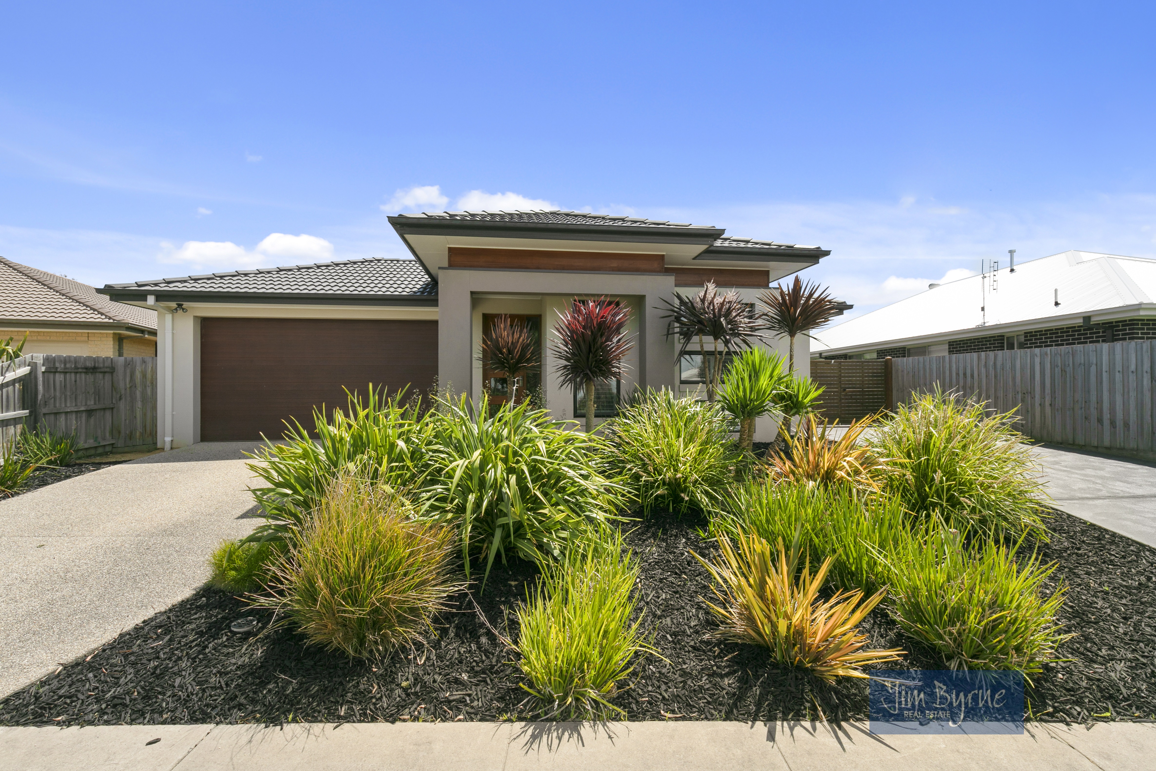 20 HEADLAND WAY , INVERLOCH, 3996
