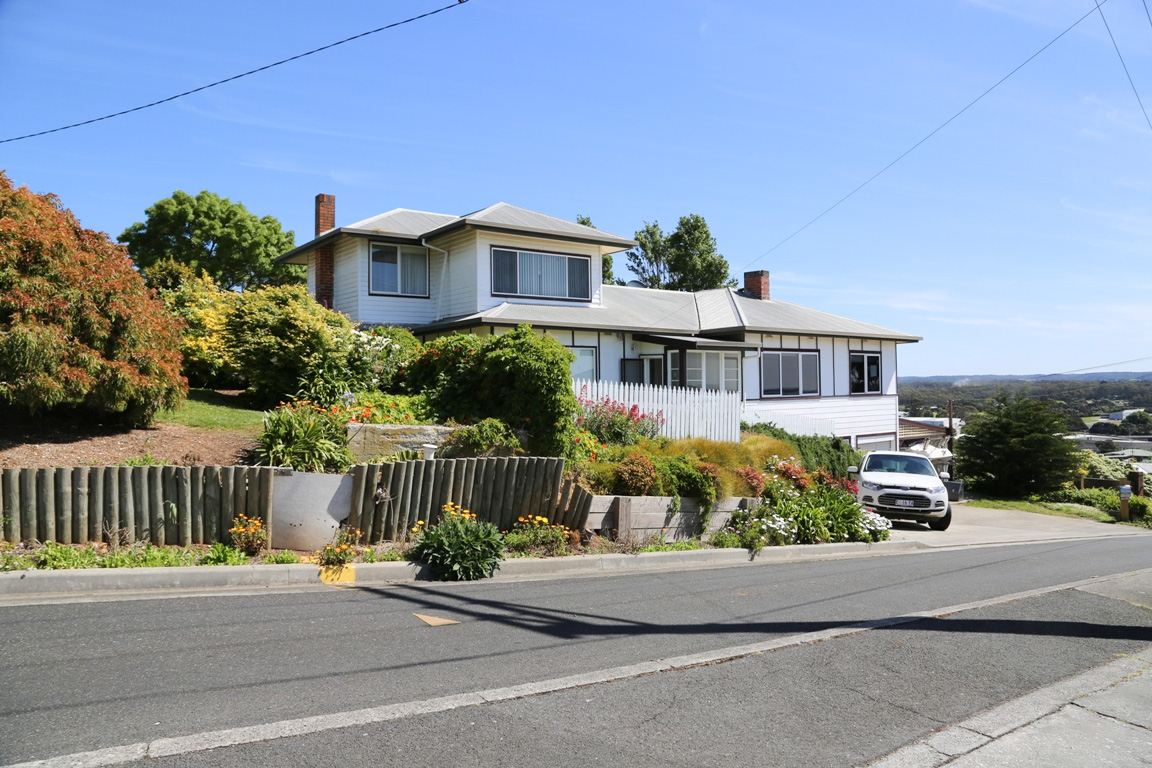 1 HILL STREET, SMITHTON, 7330