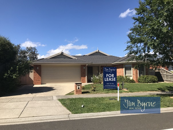 35 MEADOWLANDS WAY, BERWICK, 3806