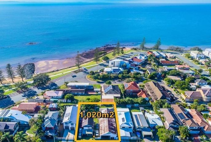 42 & 44 LANDSBOROUGH AVE , SCARBOROUGH, 4020