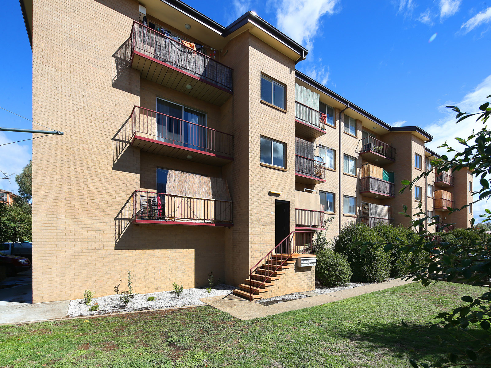 UNIT 4/104 HENDERSON RD, CRESTWOOD, 2620