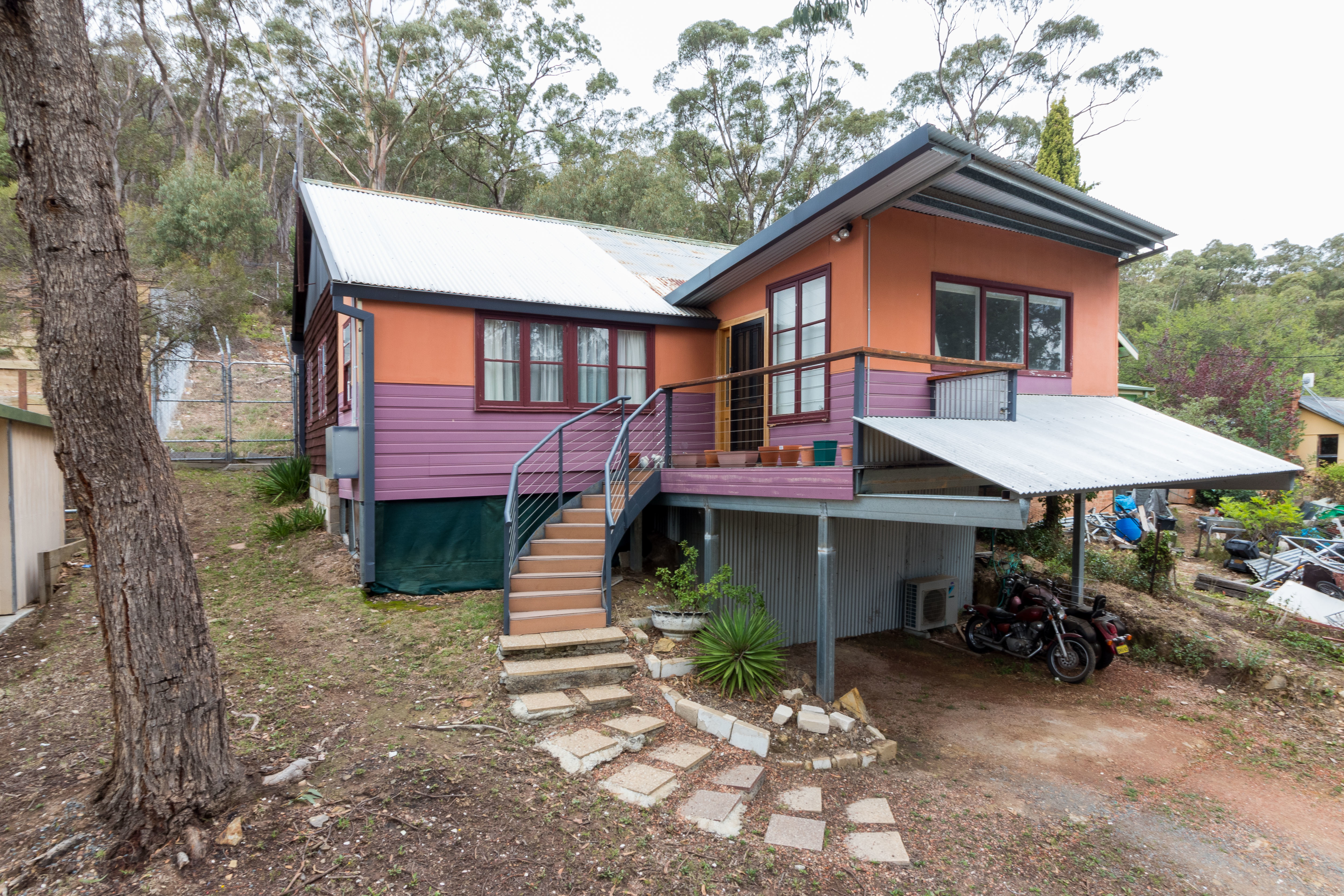 54 SCHARDT ST, CAPTAINS FLAT, 2623