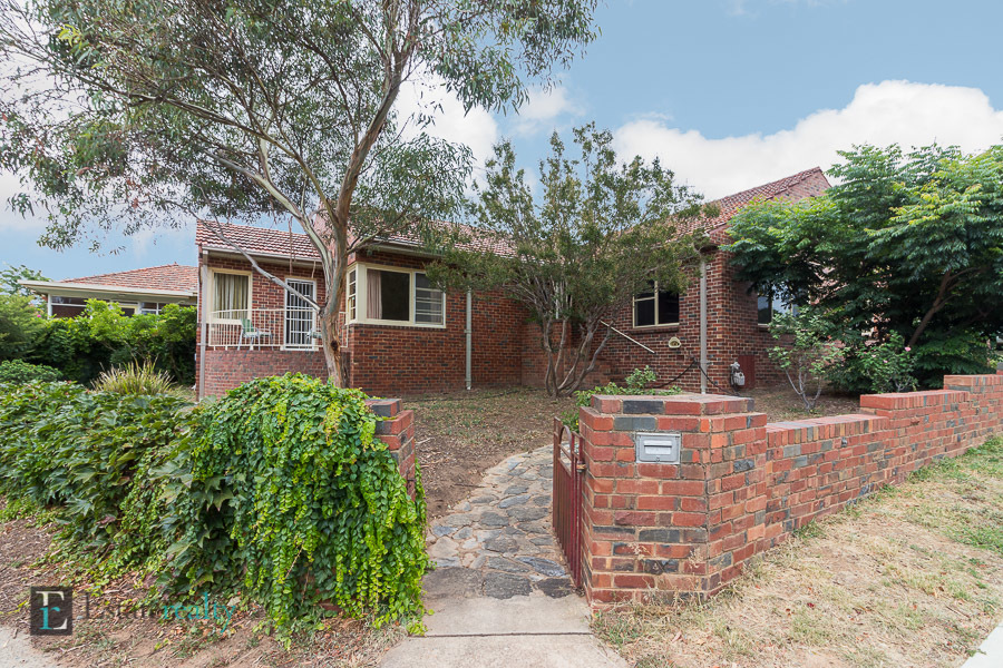 14 THORPE AVE, QUEANBEYAN, 2620