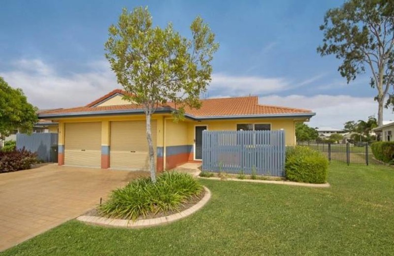 9 NINETEENTH AVENUE, KIRWAN, 4817