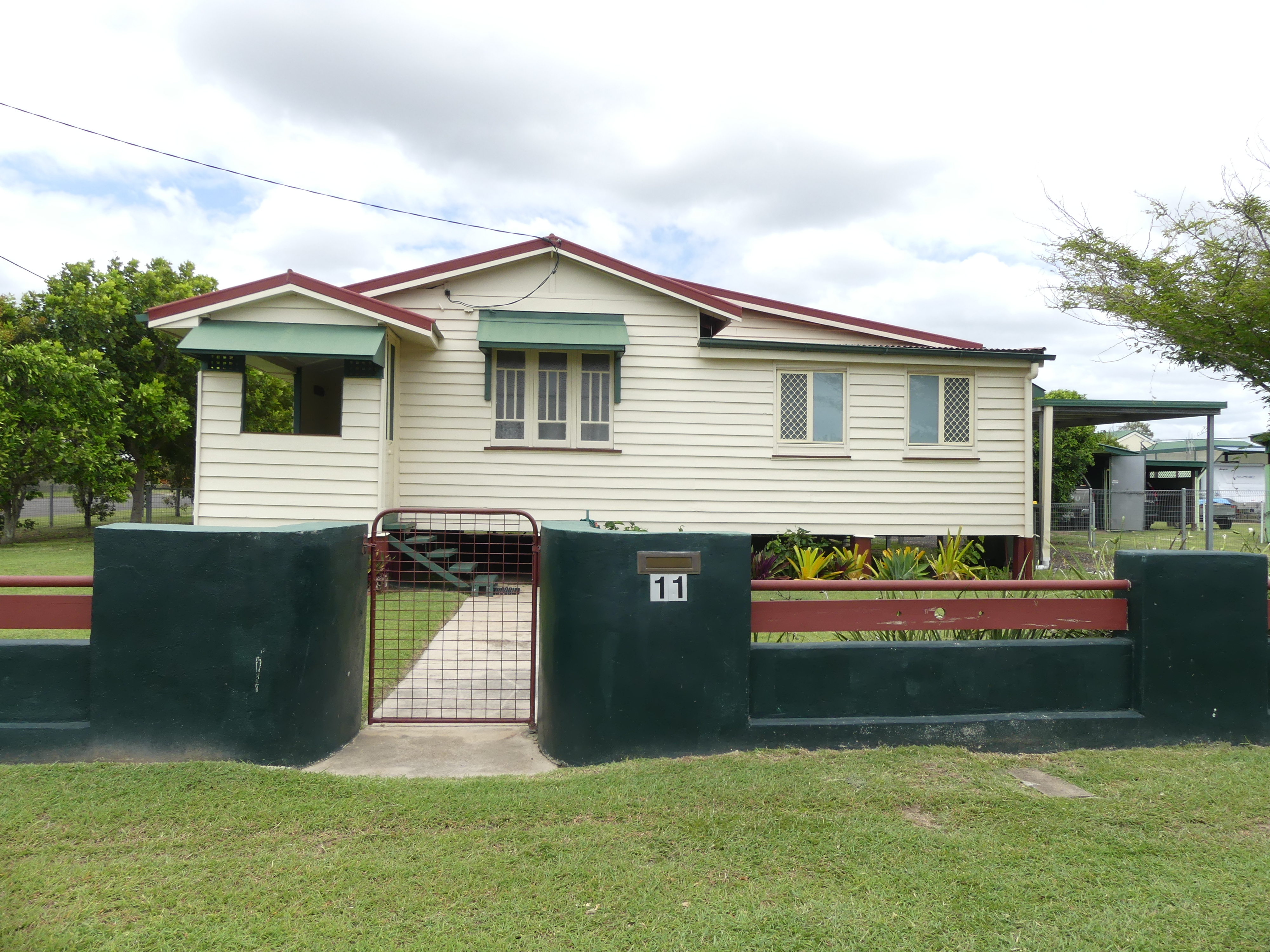 11 BLAMEY ST, AVENELL HEIGHTS, 4670
