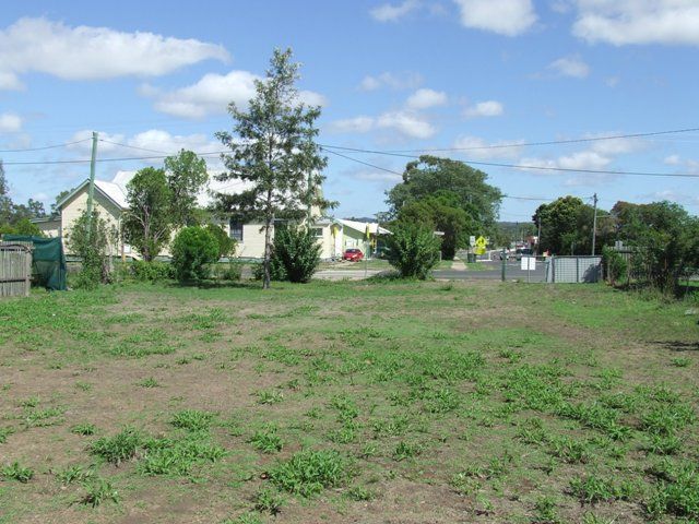 19 RUTHERFORD ST, MONTO, 4630