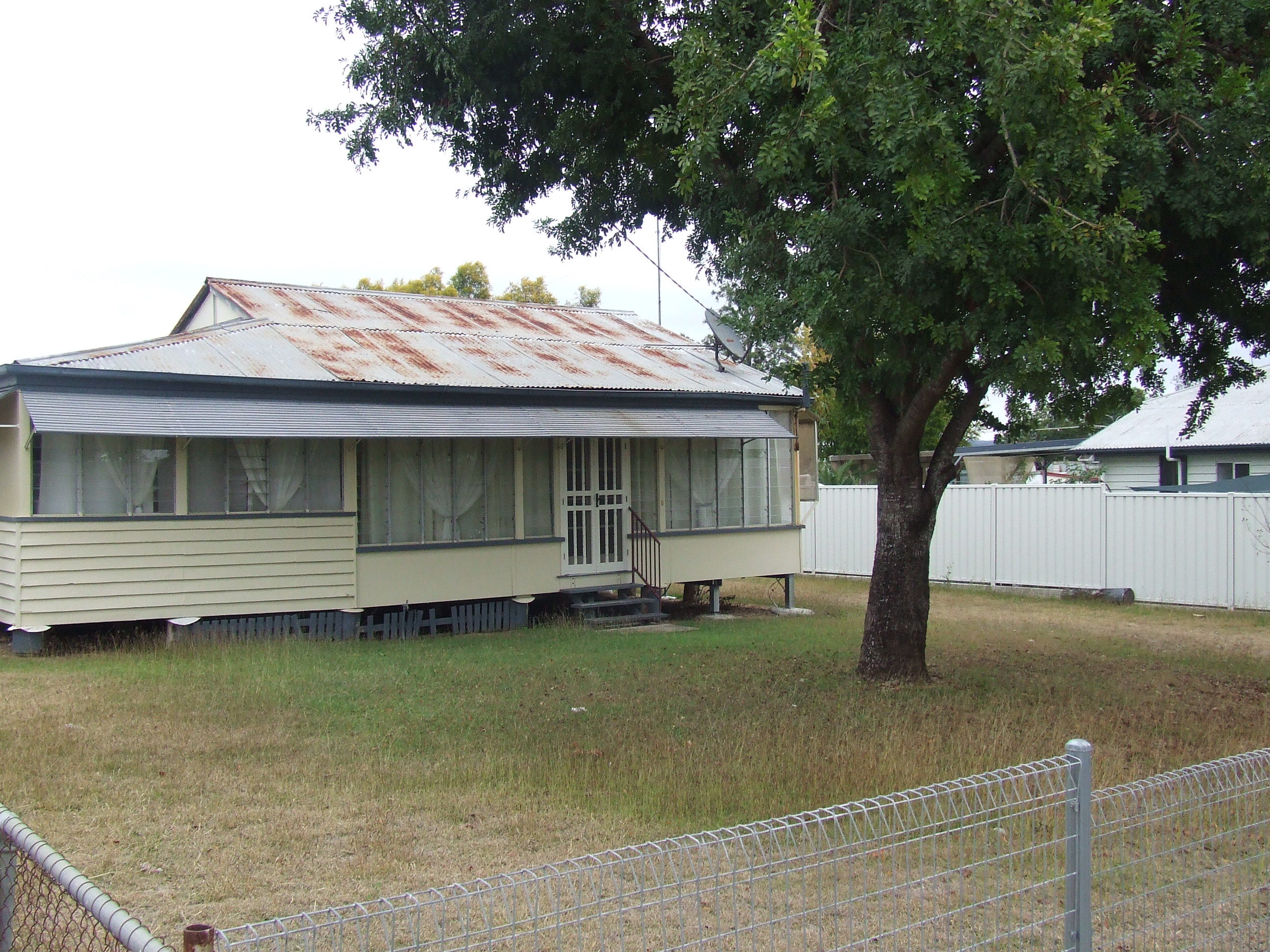 6 BOYLE ST, MONTO, 4630