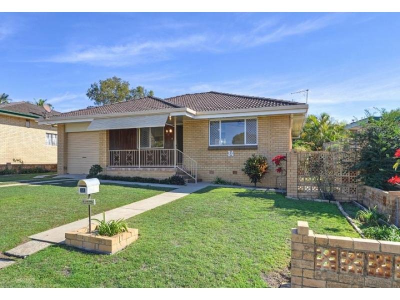 34 WARATAH DRIVE, CLONTARF, 4019