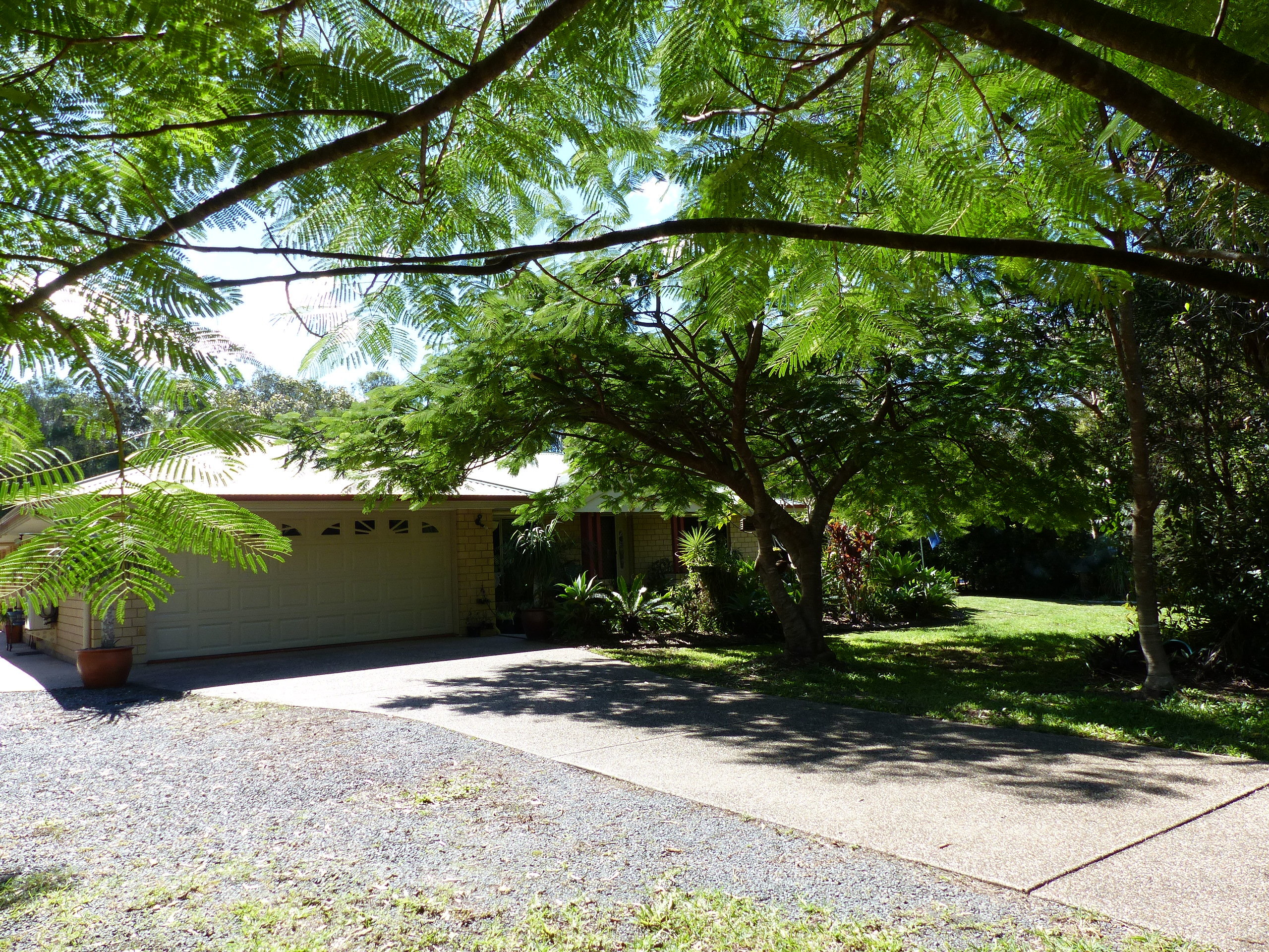 3 CORAL FERN DR, COOROIBAH, 4565