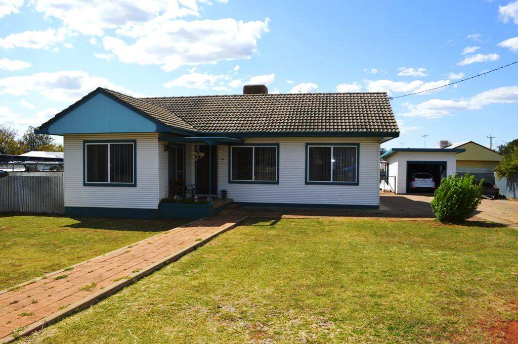 30 BEULAH ST, GUNNEDAH, 2380