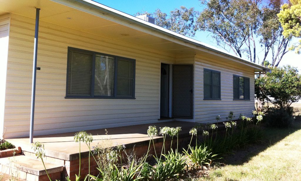 51 GORAN STREET, CURLEWIS, 2381