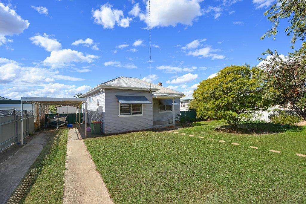 26 SOUTH ST, GUNNEDAH, 2380