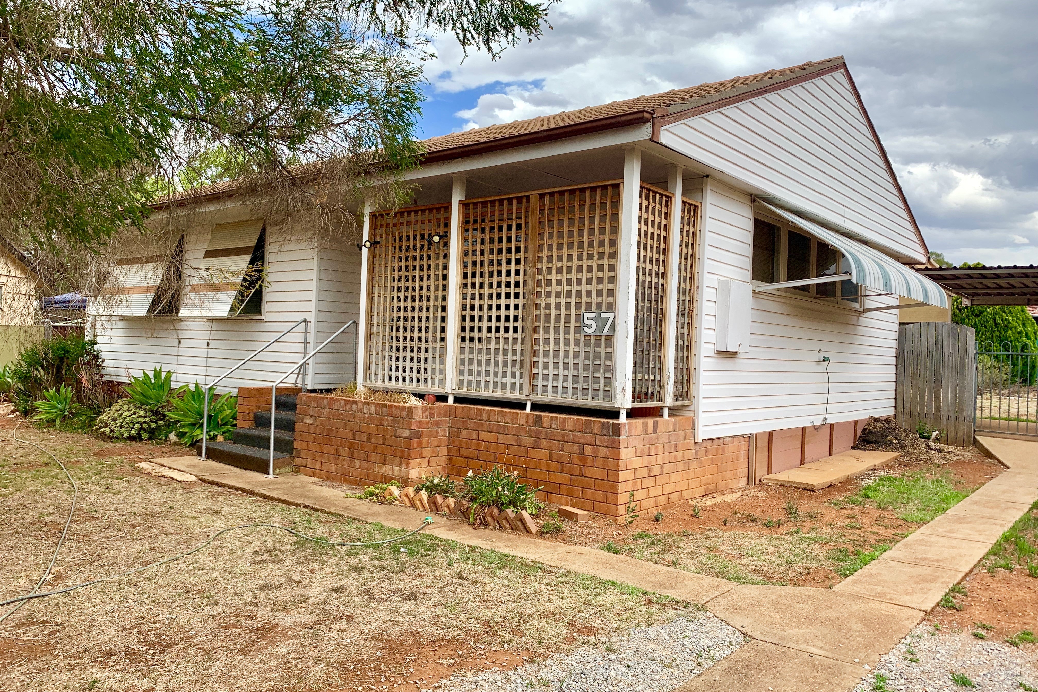 57 JAEGER AVE, GUNNEDAH, 2380