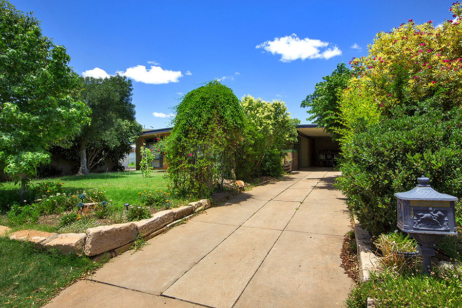 137 STOCK RD, GUNNEDAH, 2380