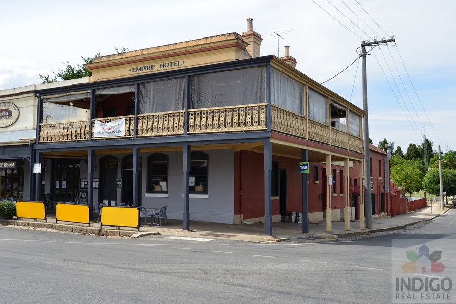 10 CAMP STREET, BEECHWORTH, 3747
