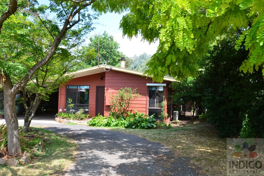 2 DREW COURT, BEECHWORTH, 3747