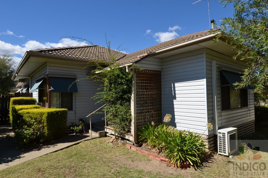16 JUNCTION ROAD, BEECHWORTH, 3747