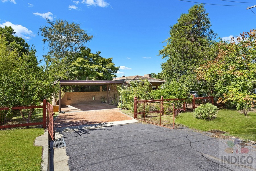 32 SPRING STREET, BEECHWORTH, 3747