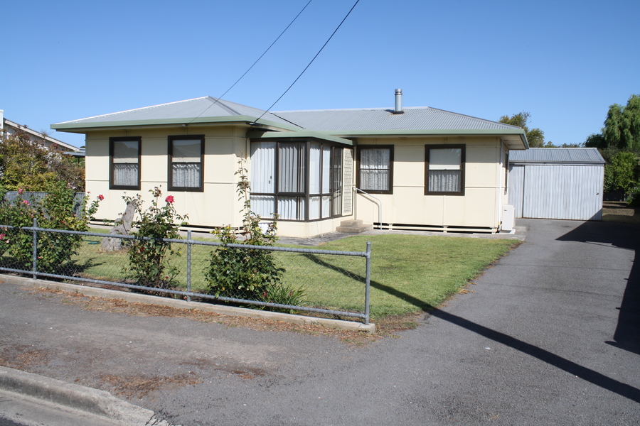 7 CLINTON STREET, MILLICENT, 5280