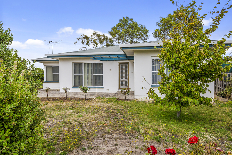 4 BATTYE STREET, MILLICENT, 5280