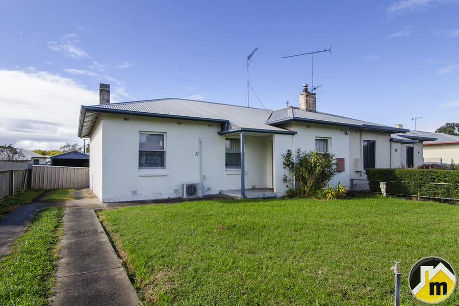 37 PRESSEY STREET, MOUNT GAMBIER, 5290