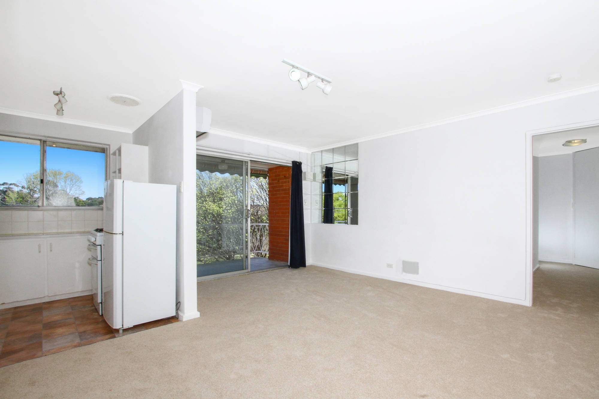 9/56 TRINCULO PLACE, QUEANBEYAN, 2620