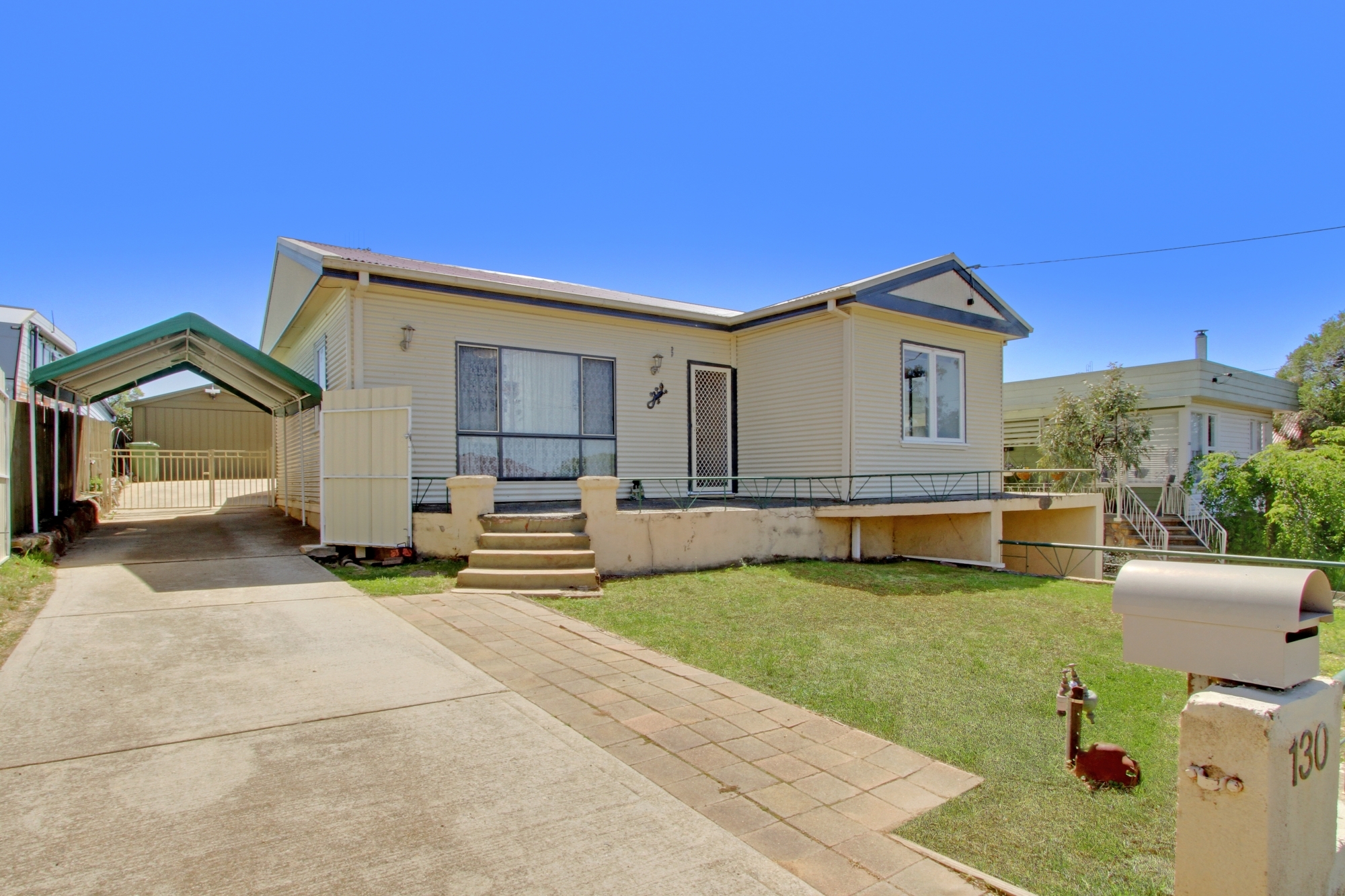 130 COLLETT ST, QUEANBEYAN, 2620