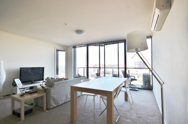 UNIT 143/100 KAVANAGH ST, SOUTHBANK, 3006