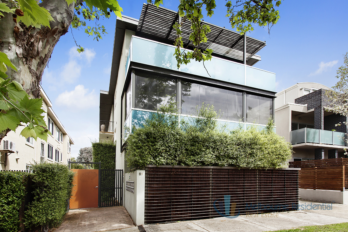 7/29 CHARNWOOD RD, ST KILDA, 3182