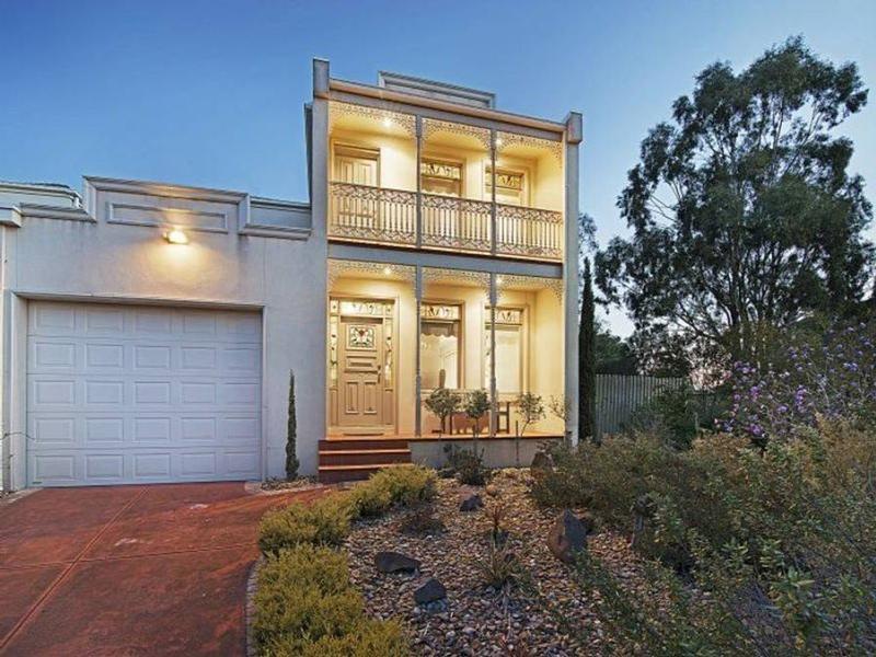 12 CATALINA COURT, POINT COOK, 3030