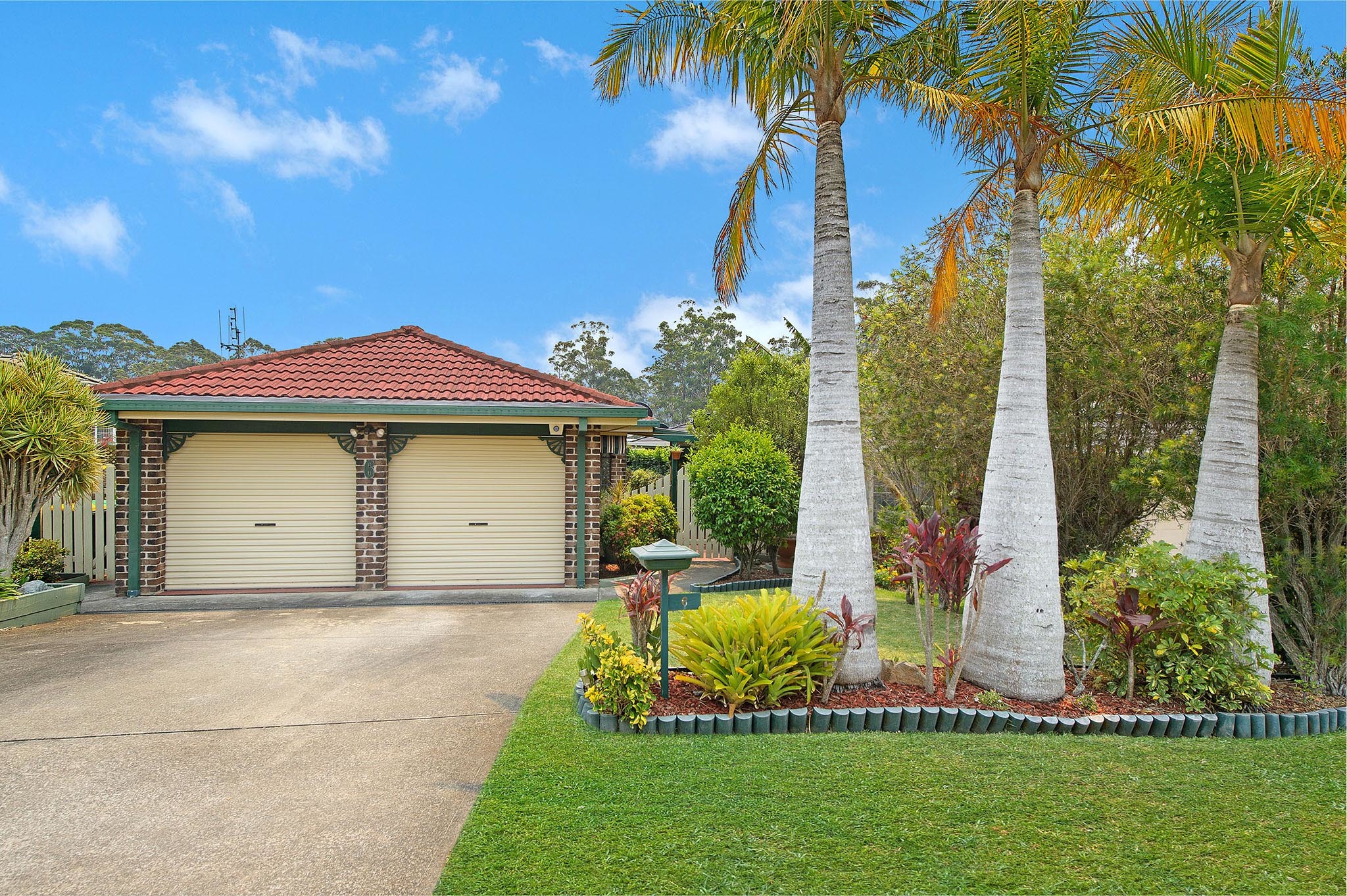 6 THE POINT DR, PORT MACQUARIE, 2444