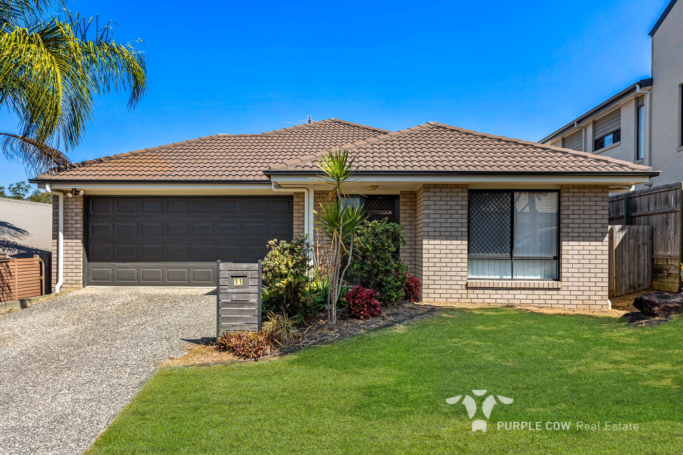 11 EVERGLADES STREET, SPRINGFIELD LAKES, 4300